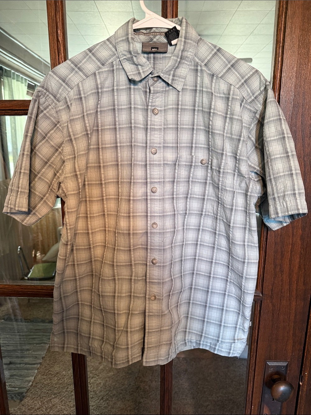 REI Light Gray Plaid Short-Sleeve Button-Down Shirt